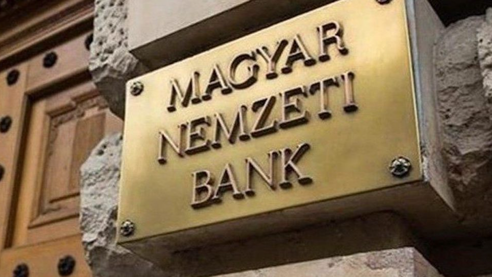 Hamis hírt terjesztett egy biztosításközvetítő, 24 millióra bírságolta az MNB - Portfolio cikk