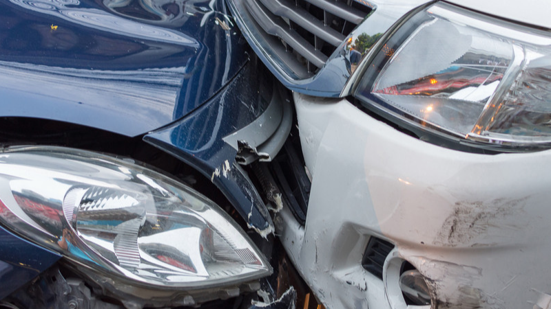 Pénzügyi horrorrá válhat a kötelező biztosítás a feledékeny autósoknak - HVG cikk